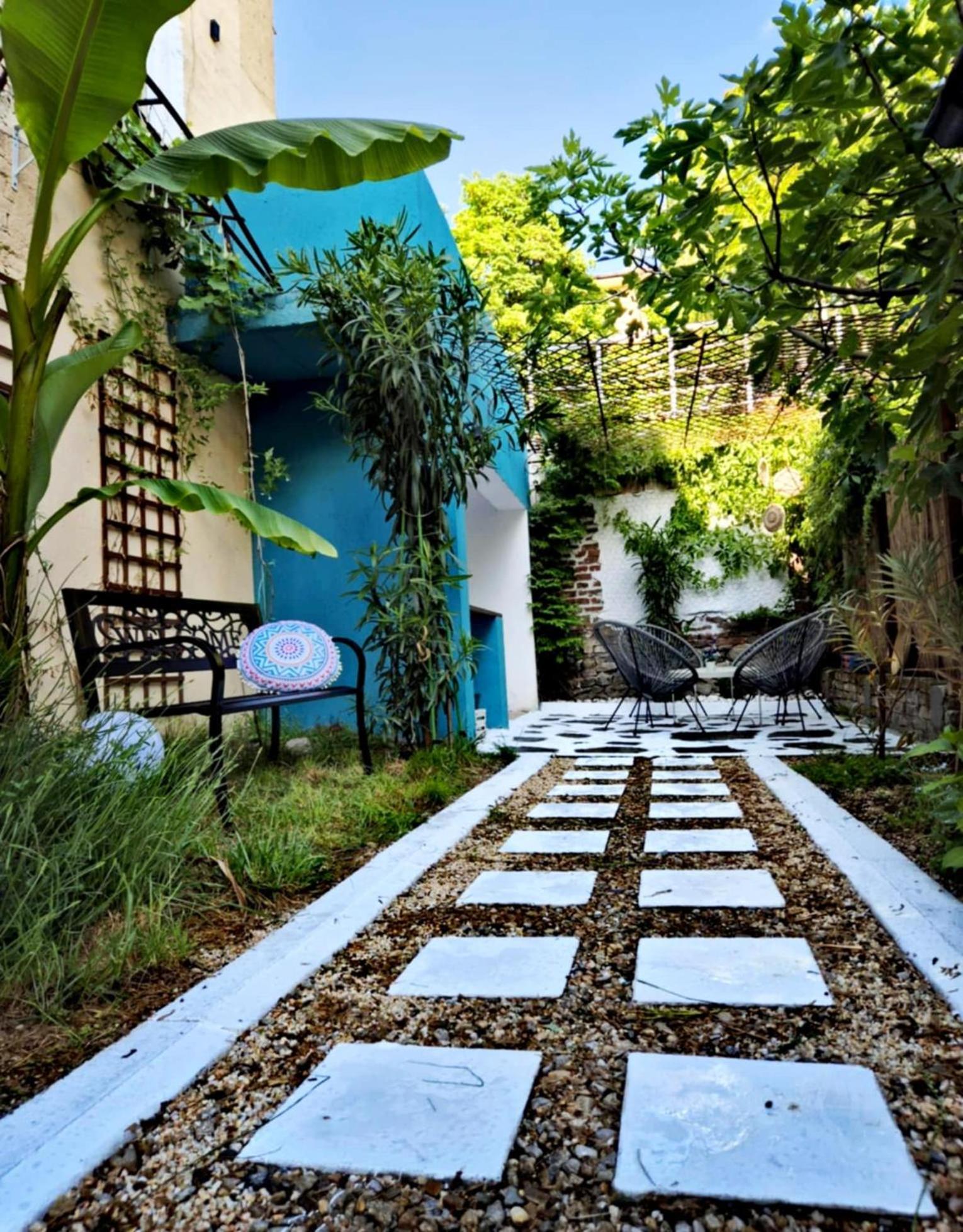 Modern 1Br Apartment With Private Garden Top Center Plovdiv Extérieur photo